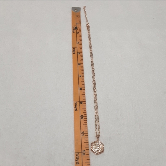 Necklace and Bracelet Set - Picture 8 of 11